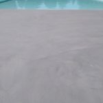 Microcemento gris piscina exteriores