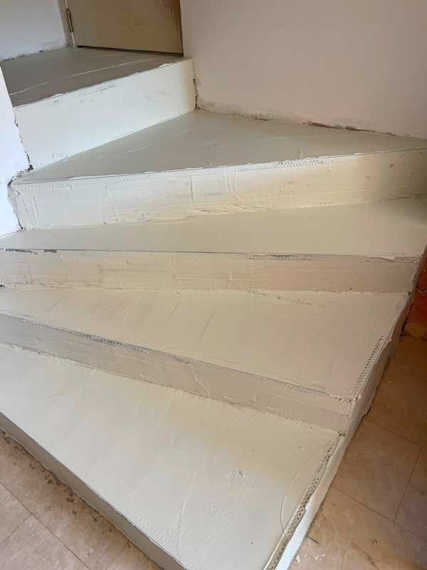 cemento-cola-para-soporte-escaleras-con-perfileria