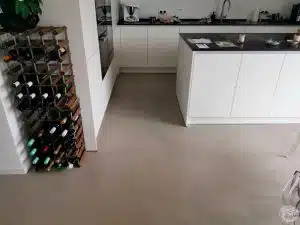 BLOG MICROCEMENTO 51 Microcemento marrón cocina