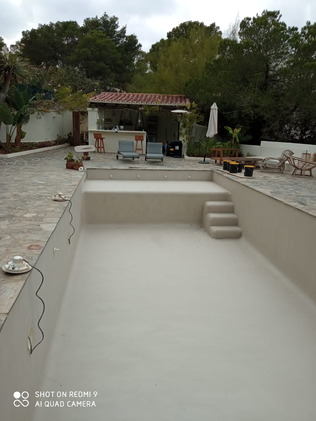 Microcemento piscina villa Ibiza