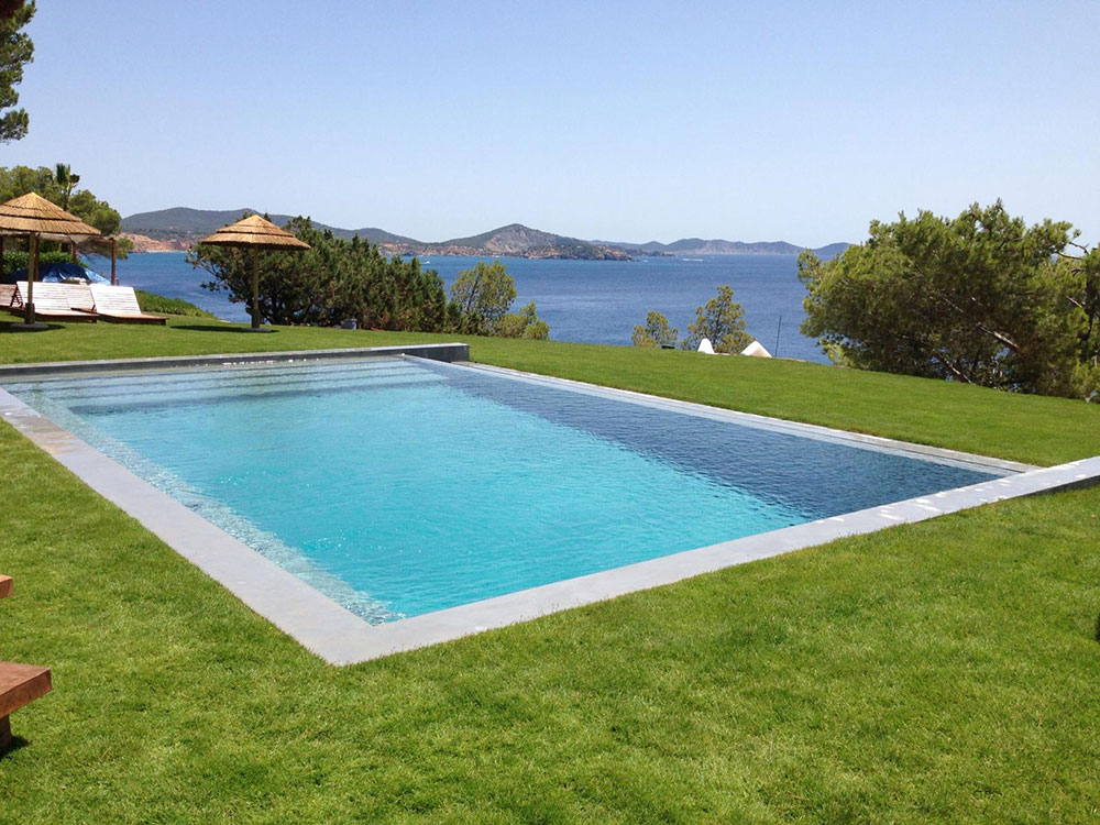 Microcemento Piscinas. Todo lo que hay que saber. 9 piscina-microcemento-arena-con-coronacion