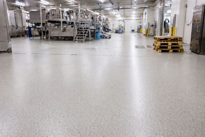 Resinas epoxi en nave industrial, suelos sanitarios con C3